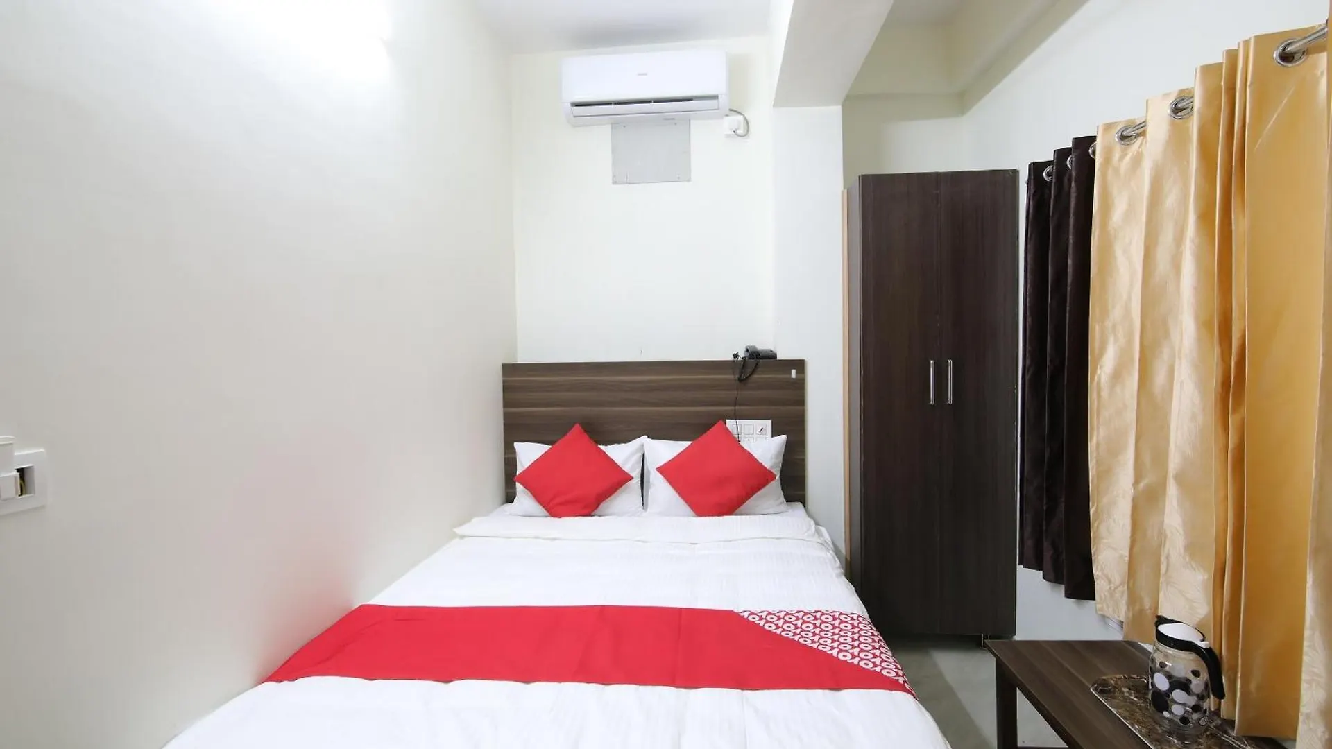 Hotel Collection O Mathura Inn Mysore